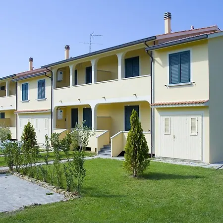 Villetta Dino Apartment Vada
